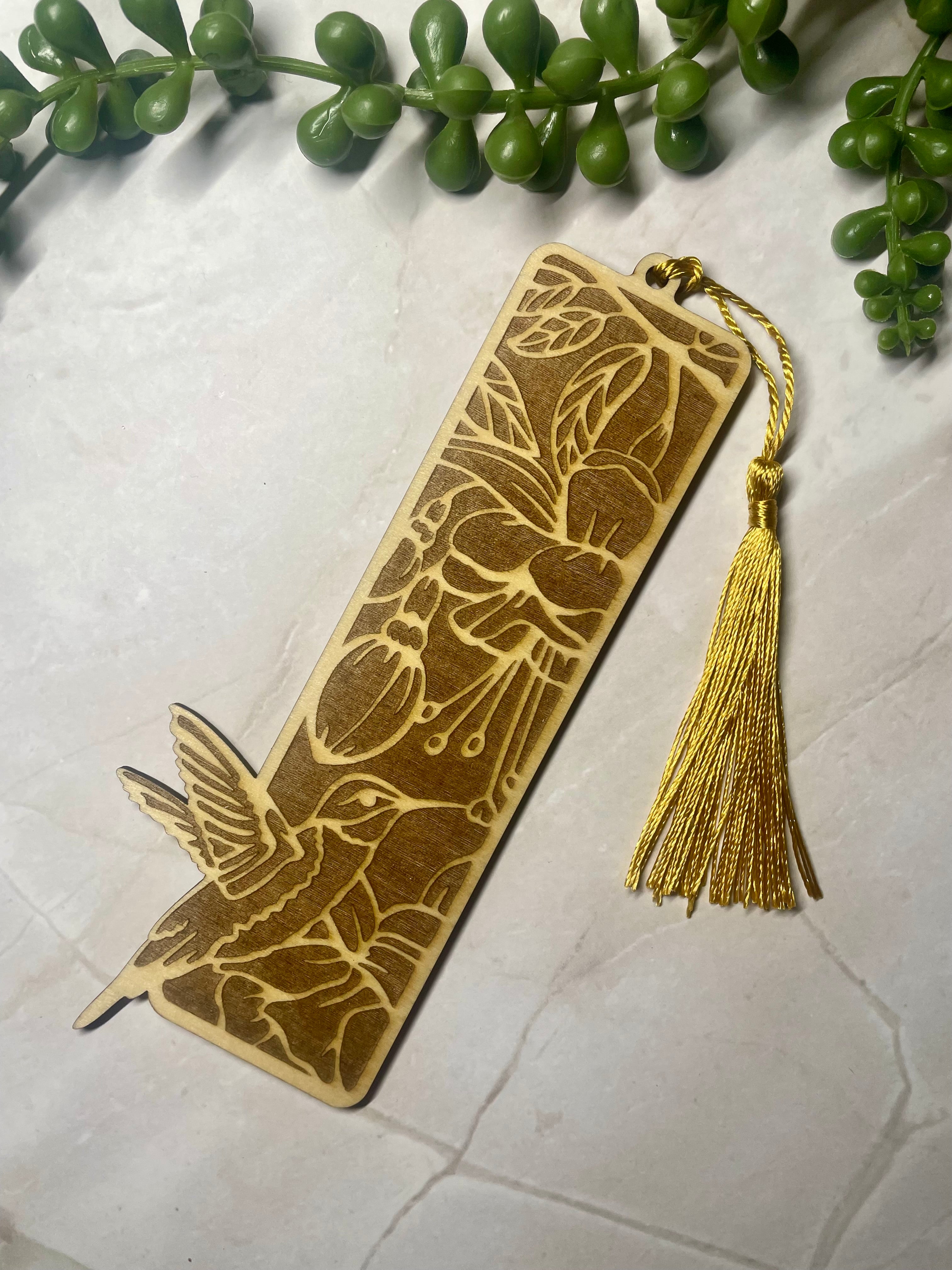 Hummingbird Wooden Bookmark – Floral Engraved Design – Rustic Basswood Page Marker with Tassel – Nature Lover Gift