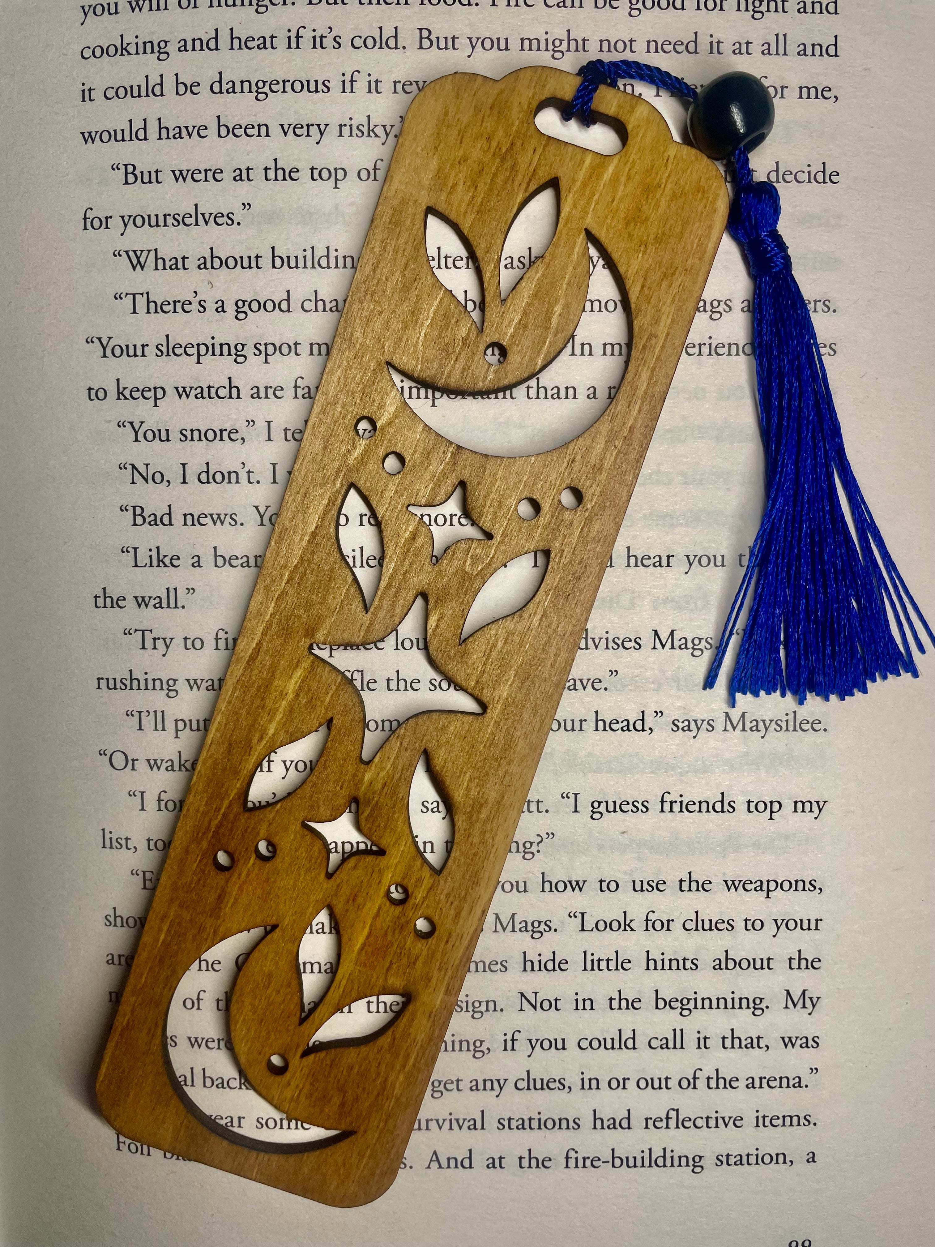 Celestial Wooden Bookmark – Moon & Stars Cut-Out Design – Rustic Basswood Page Marker with Tassel – Gift for Book Lovers