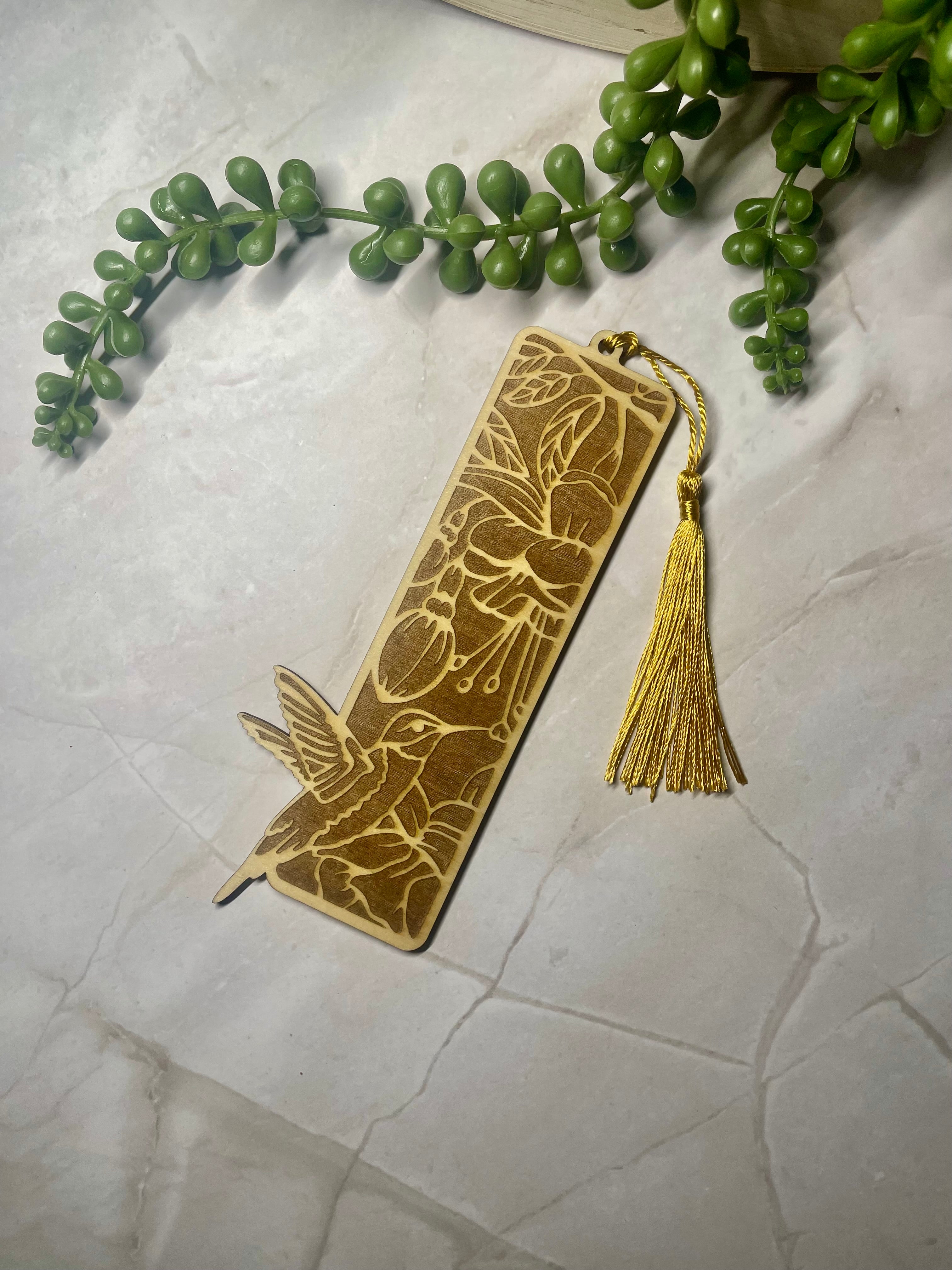 Hummingbird Wooden Bookmark – Floral Engraved Design – Rustic Basswood Page Marker with Tassel – Nature Lover Gift