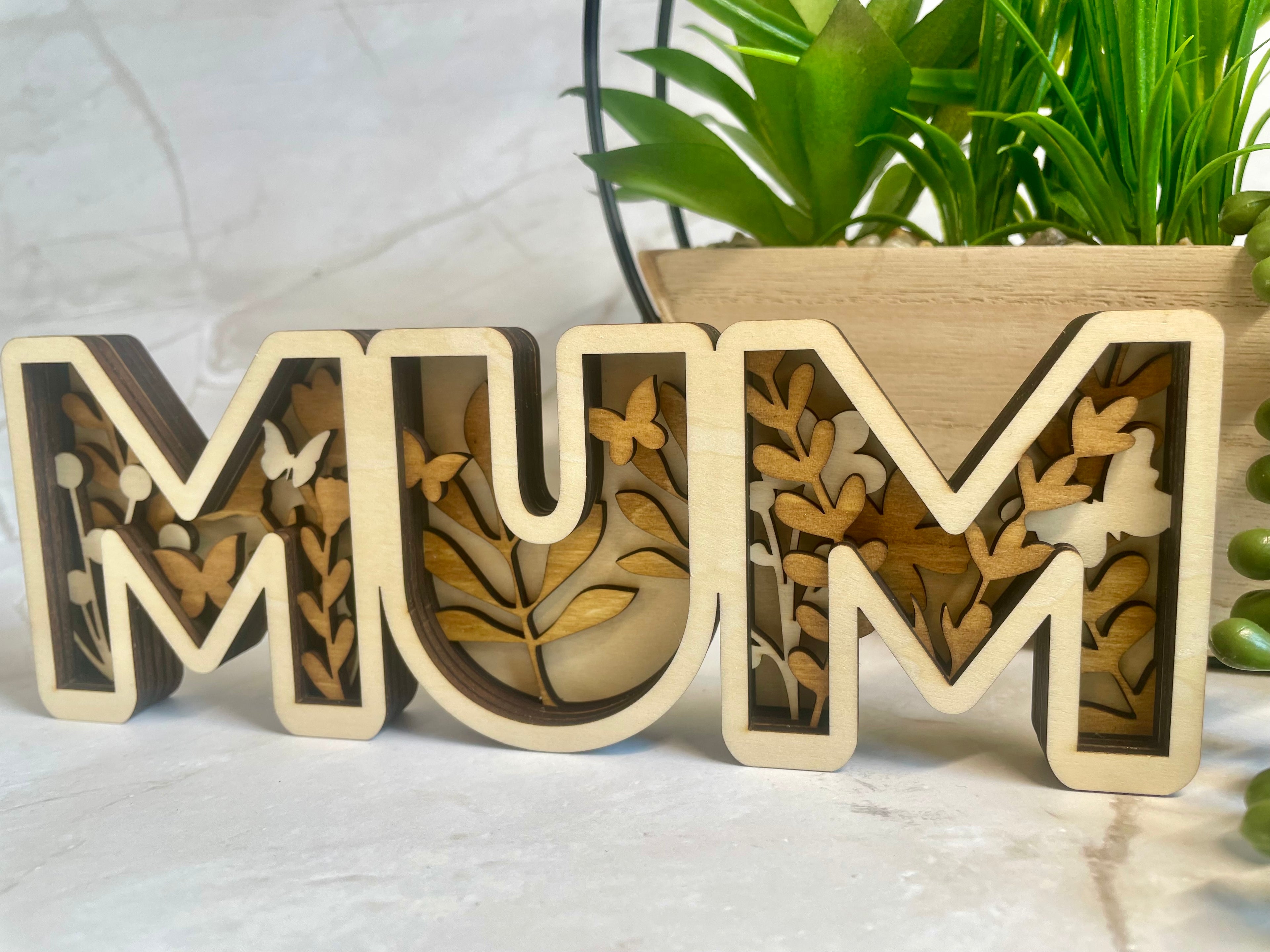Layered Wooden MUM Sign – Floral Mum Decoration (Optional LED Lights)