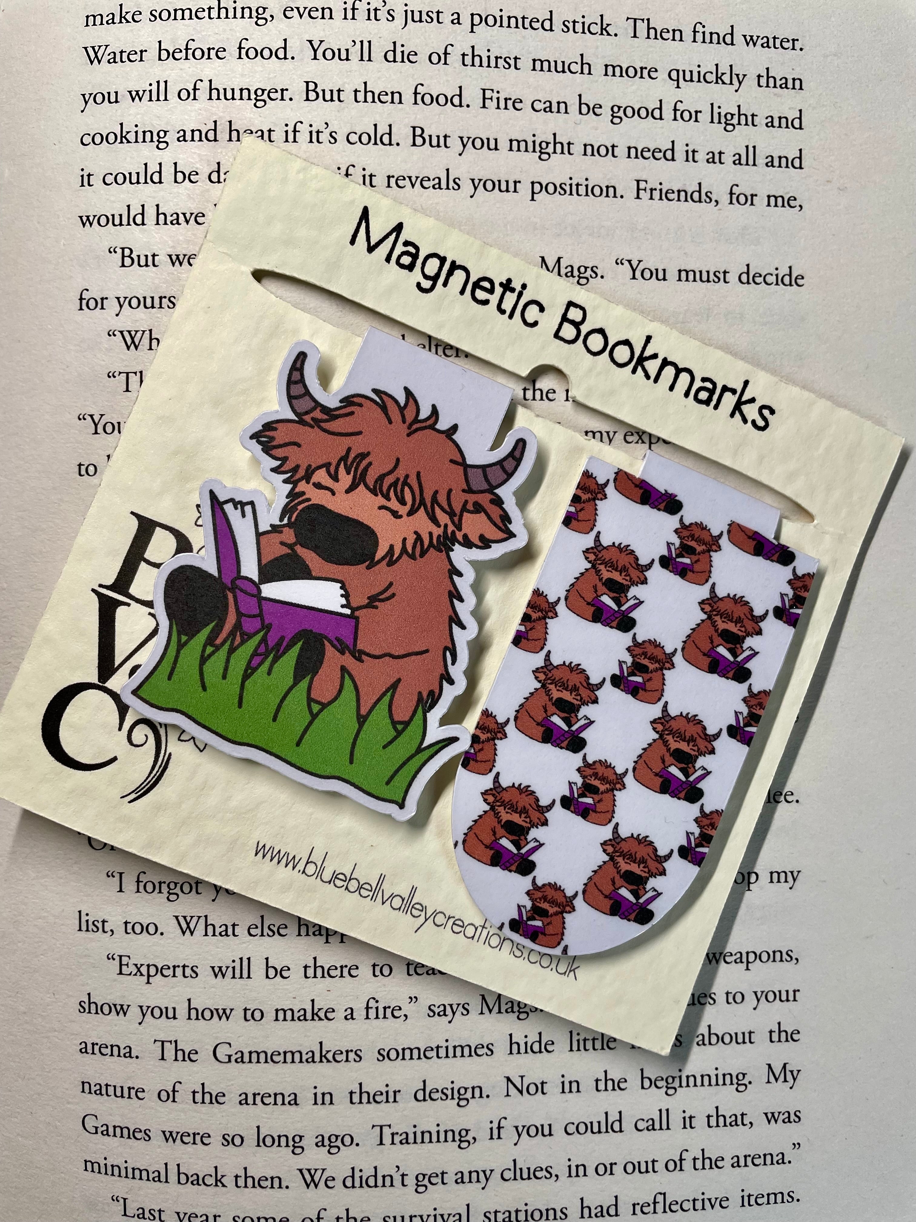Highland Cow Reading - Magnetic Bookmark