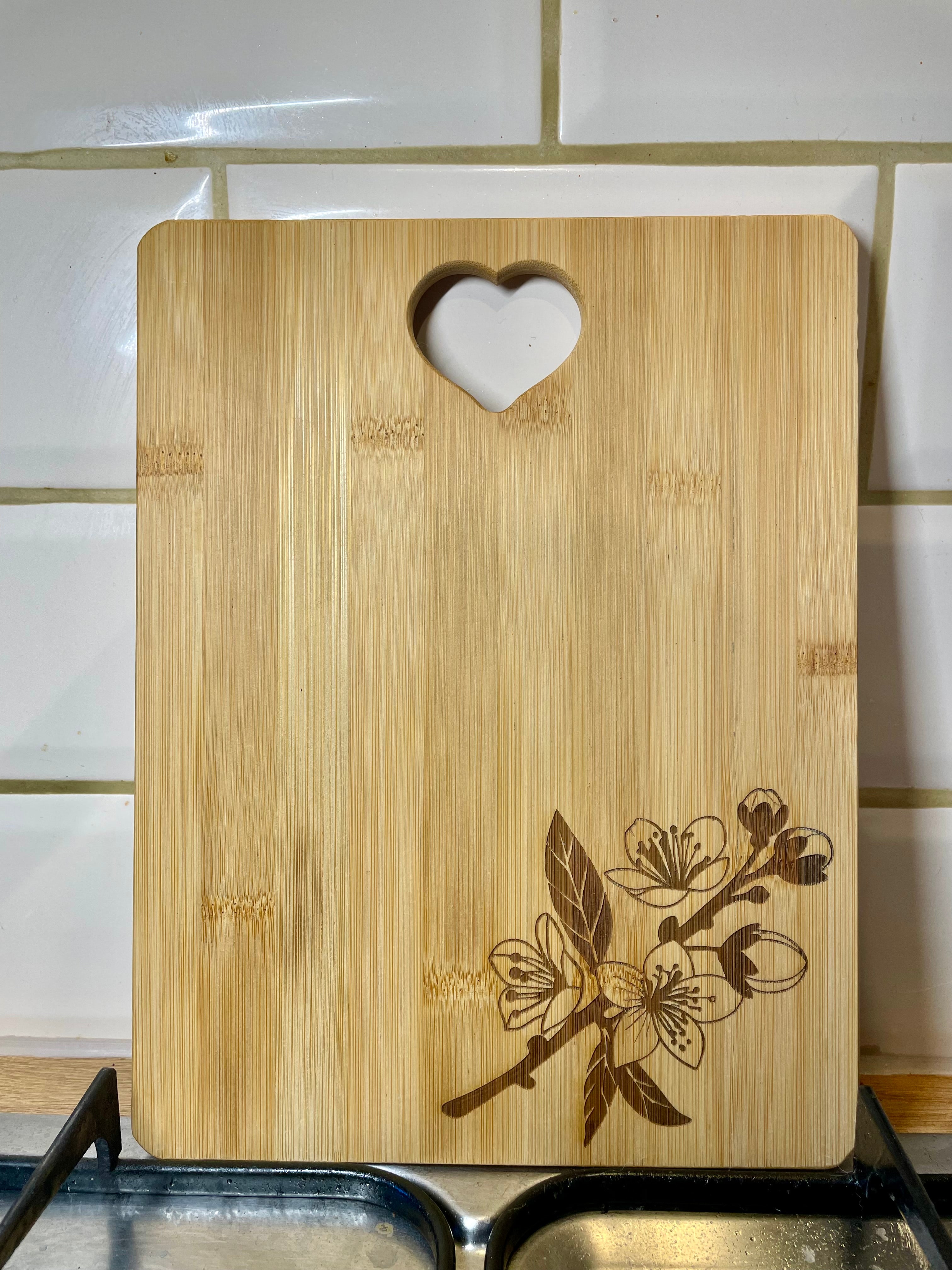 Floral Engraved Bamboo Chopping Board – Botanical Kitchen Decor