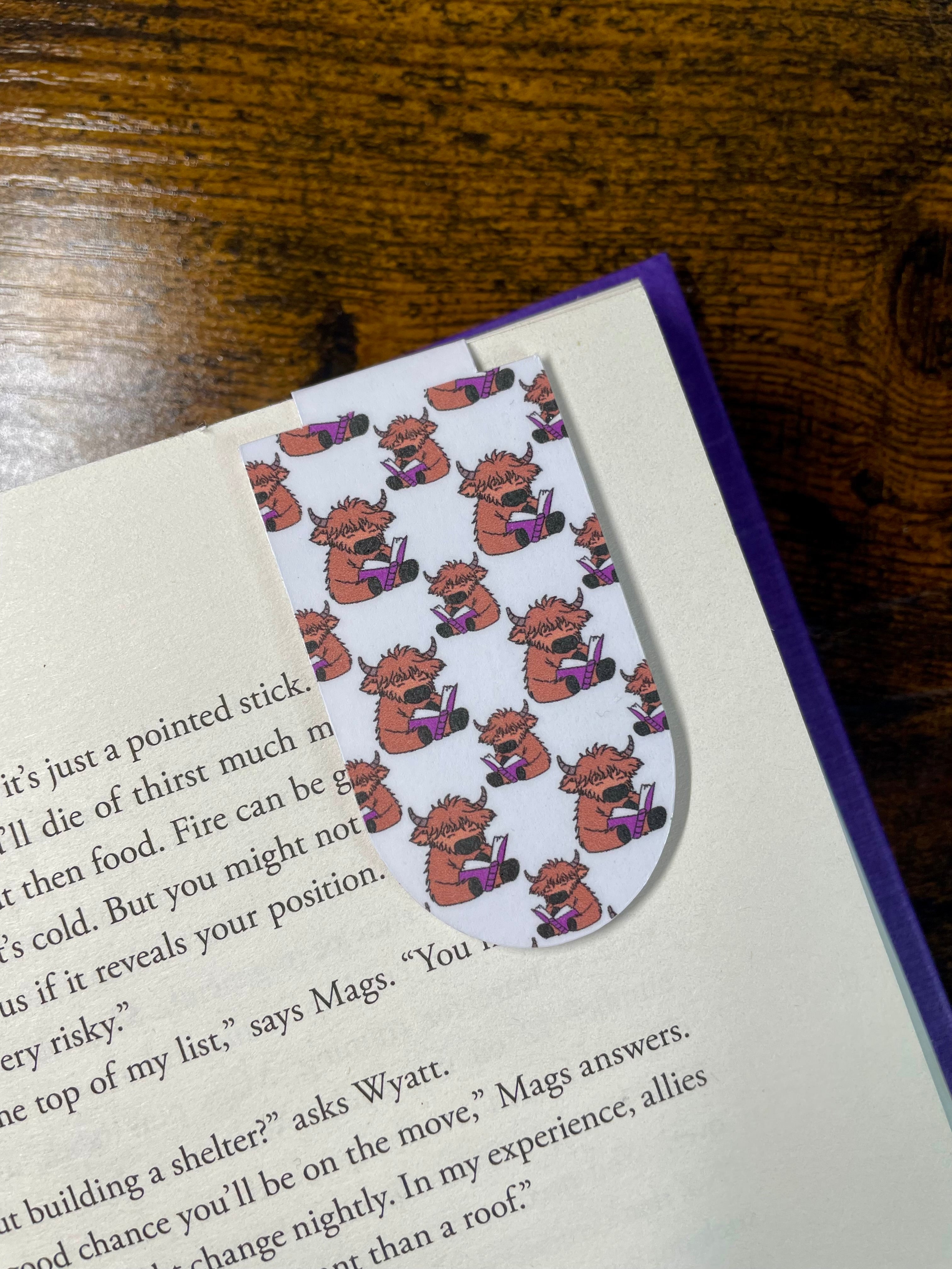 Highland Cow Reading - Magnetic Bookmark