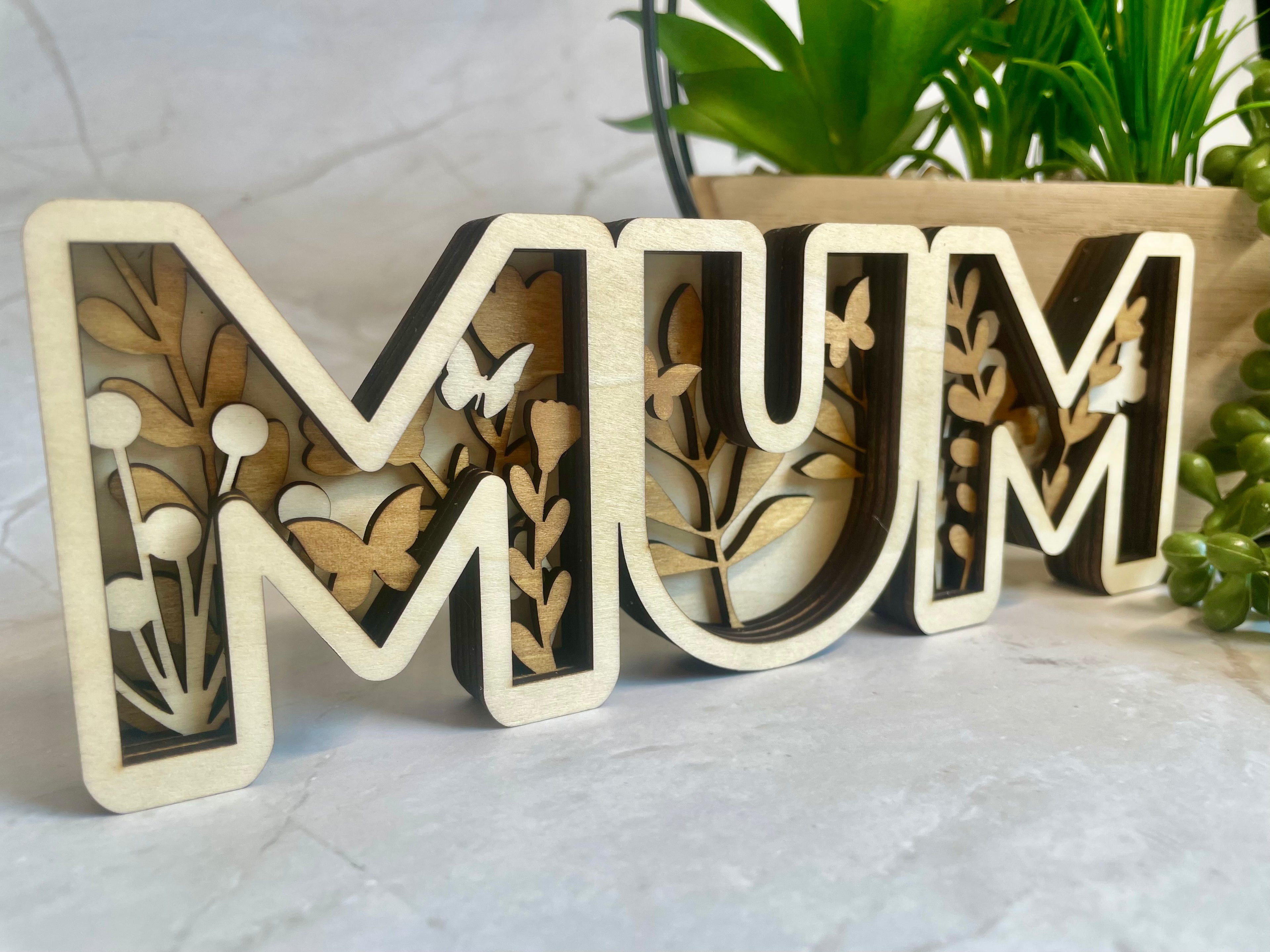 Layered Wooden MUM Sign – Floral Mum Decoration (Optional LED Lights)
