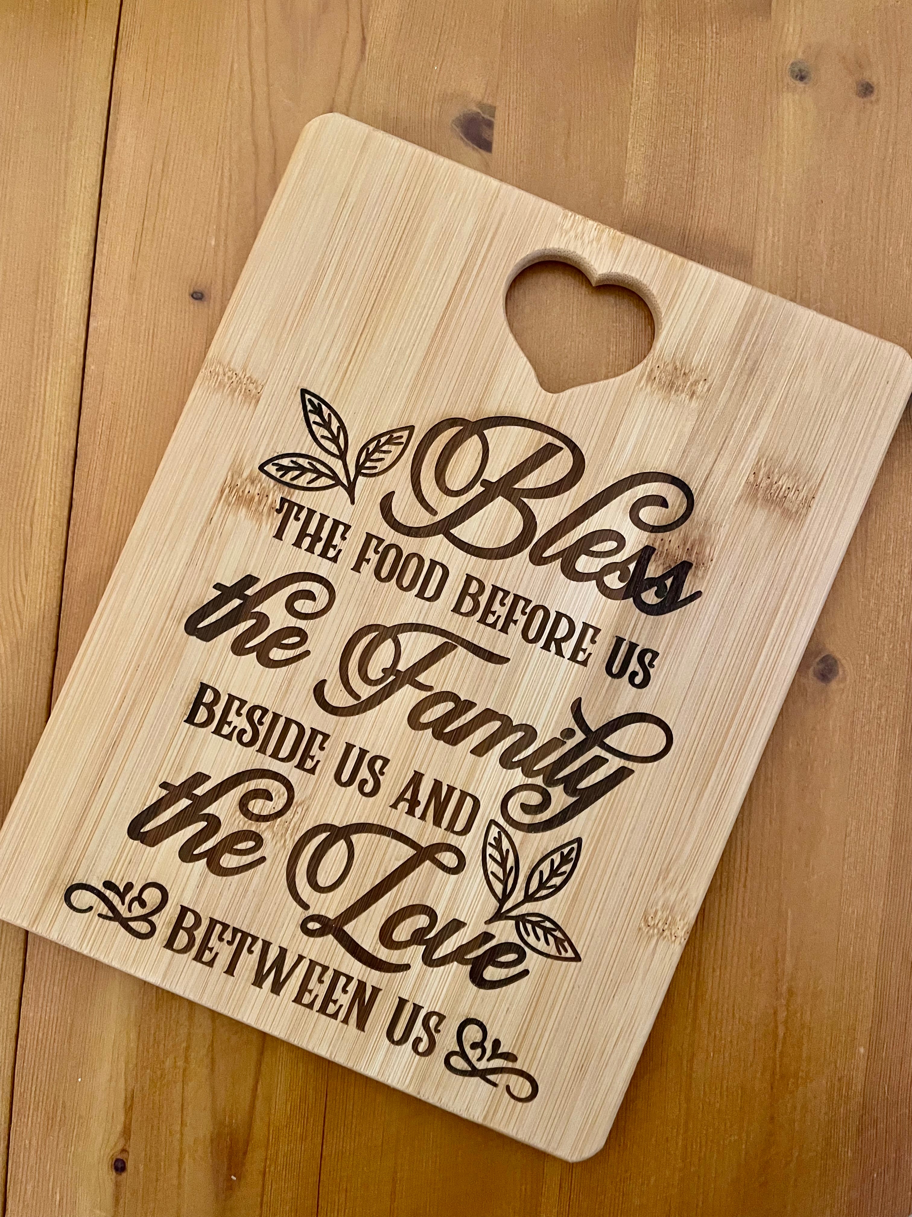 Family Blessing Engraved Bamboo Chopping Board – Farmhouse Kitchen Decor